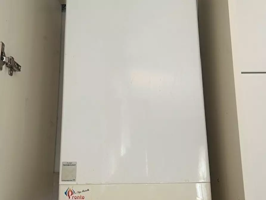 Immagine 10 di Appartamento in vendita  a Cascina