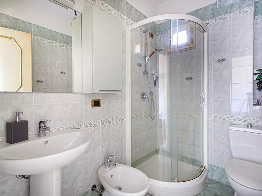 Immagine 33 di Villa in vendita  a Pisa