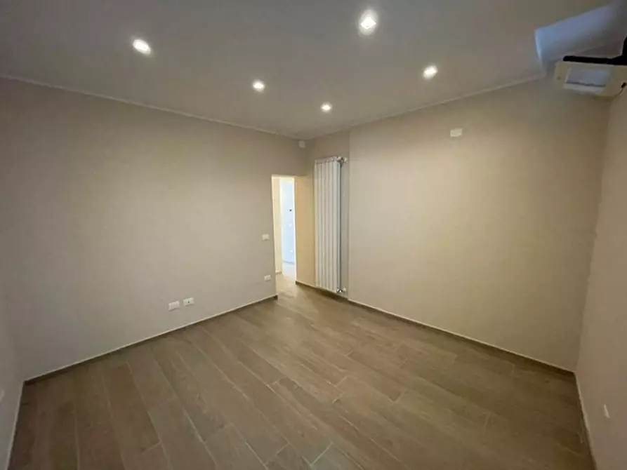 Immagine 5 di Appartamento in vendita  a Cascina