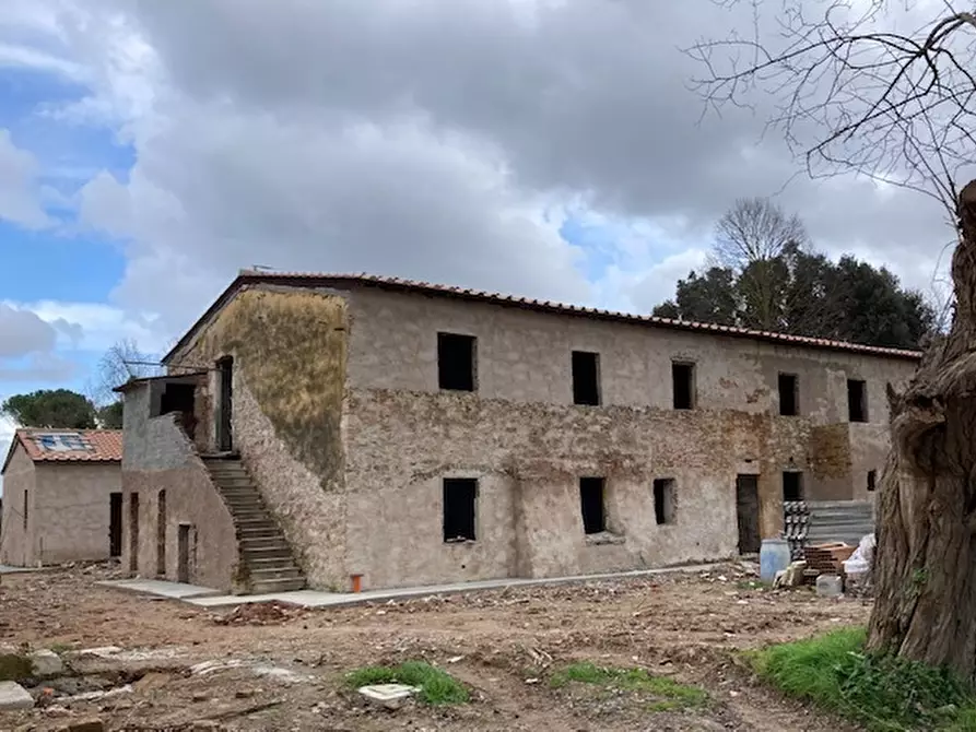 Immagine 2 di Appartamento in vendita  a Pisa