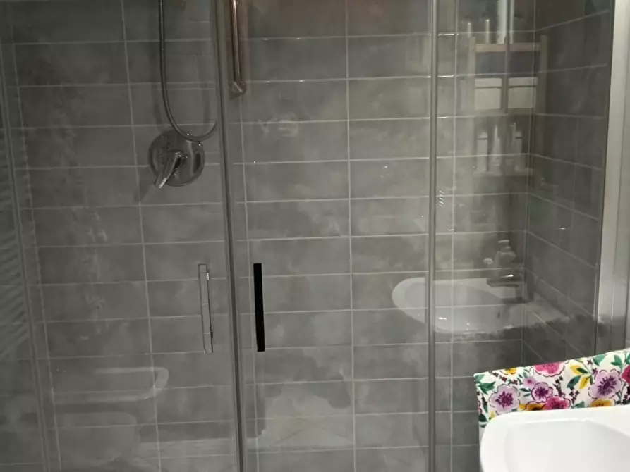 Immagine 4 di Appartamento in vendita  a Pisa