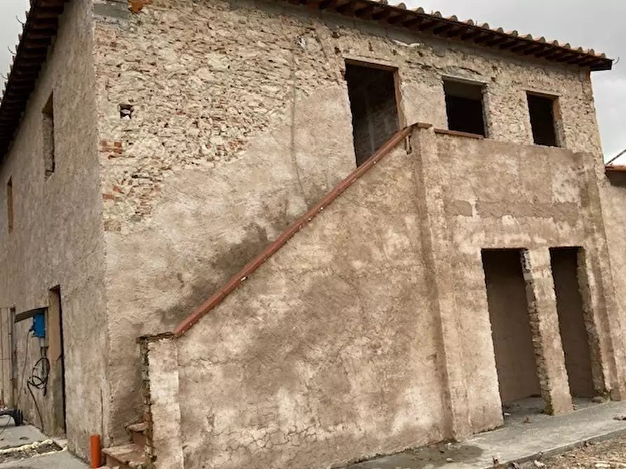 Immagine 12 di Appartamento in vendita  a Pisa