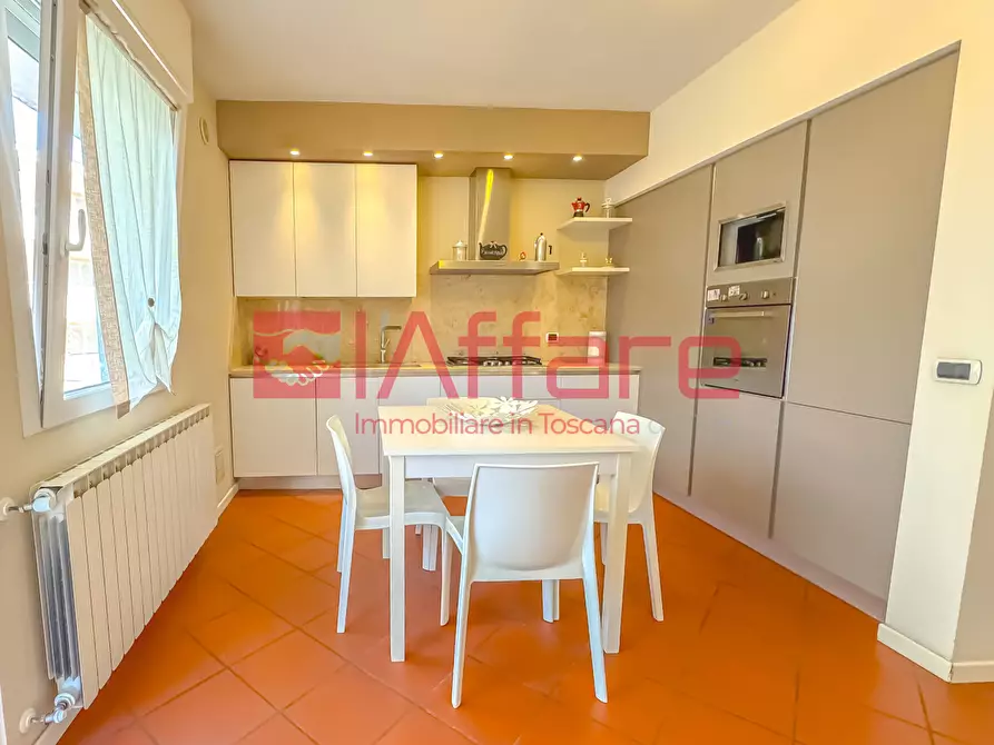 Immagine 2 di Appartamento in vendita  a Massa E Cozzile