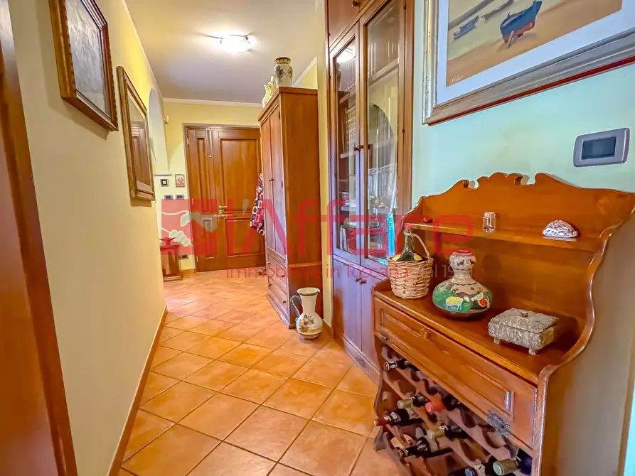 Immagine 8 di Villa in vendita  a Montecatini Terme