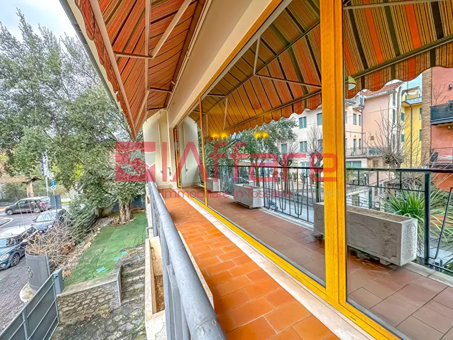 Immagine 11 di Villa in vendita  a Montecatini Terme