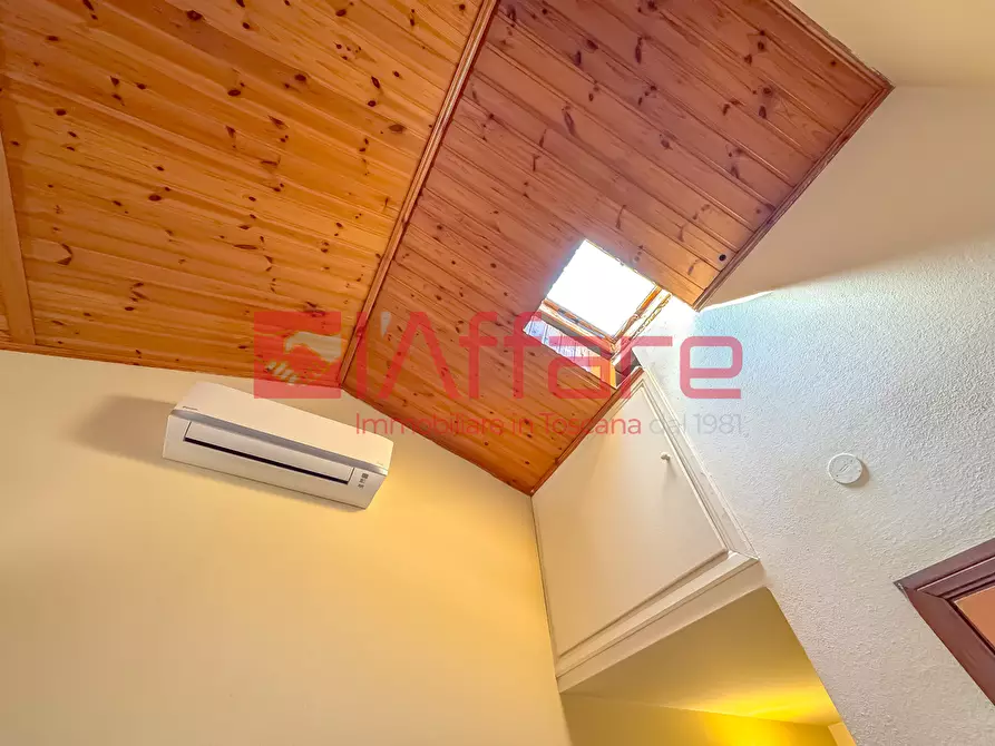 Immagine 15 di Appartamento in vendita  a Montecatini Terme