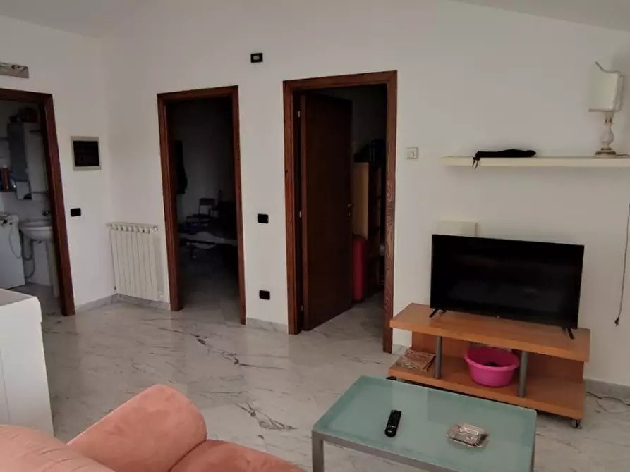 Immagine 21 di Casa indipendente in affitto  a Carrara