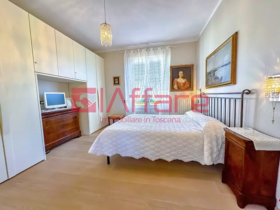 Immagine 42 di Villa in vendita  a Montecatini Terme