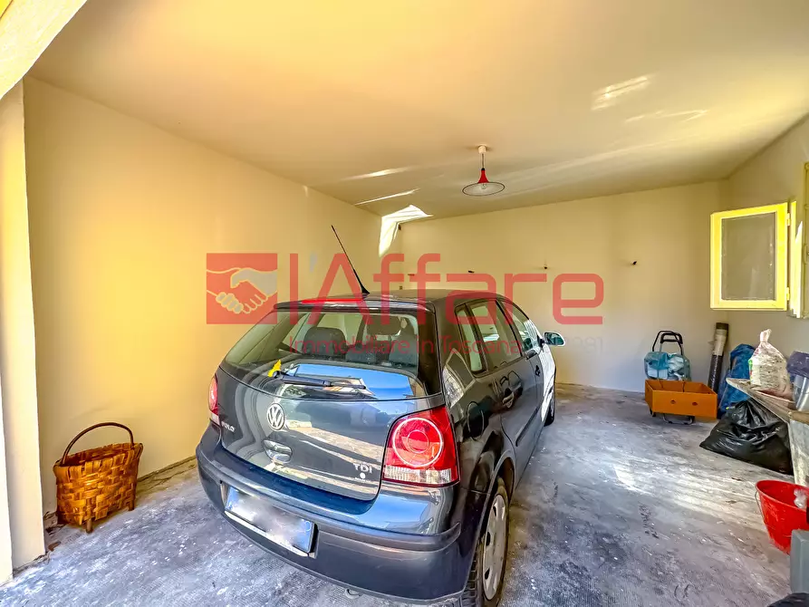 Immagine 55 di Villa in vendita  a Montecatini Terme