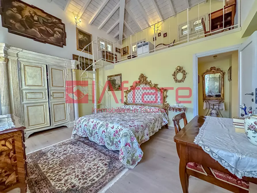 Immagine 31 di Villa in vendita  a Montecatini Terme