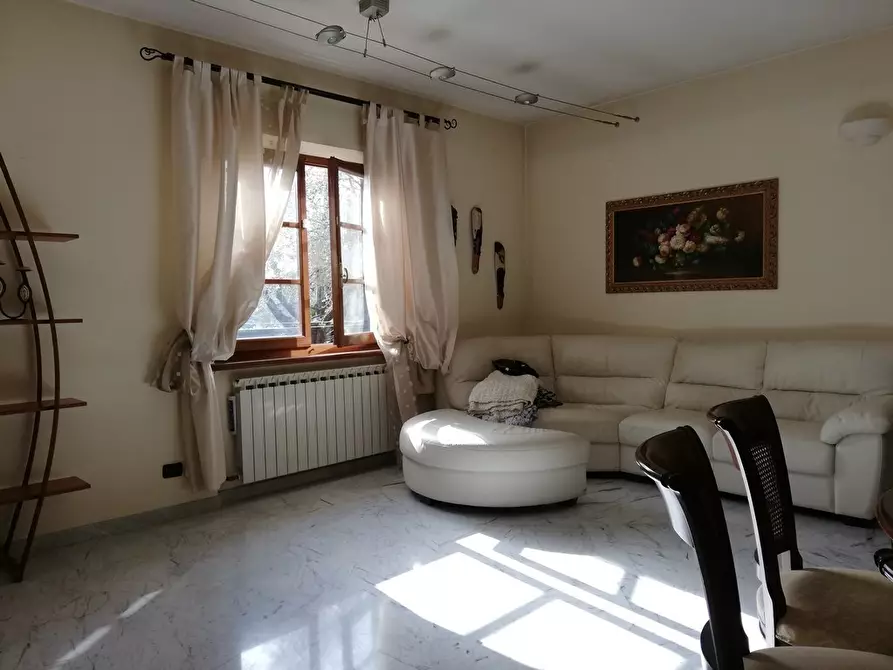 Immagine 31 di Casa indipendente in affitto  a Carrara