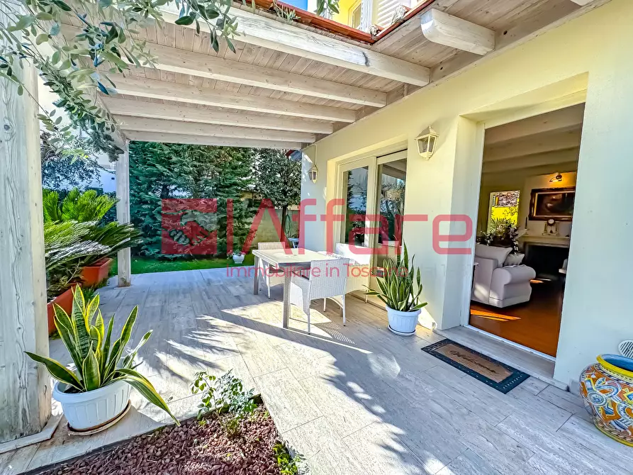 Immagine 65 di Villa in vendita  a Montecatini Terme