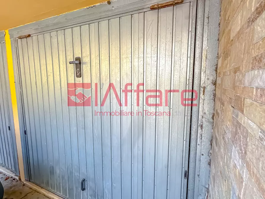 Immagine 25 di Appartamento in vendita  a Montecatini Terme