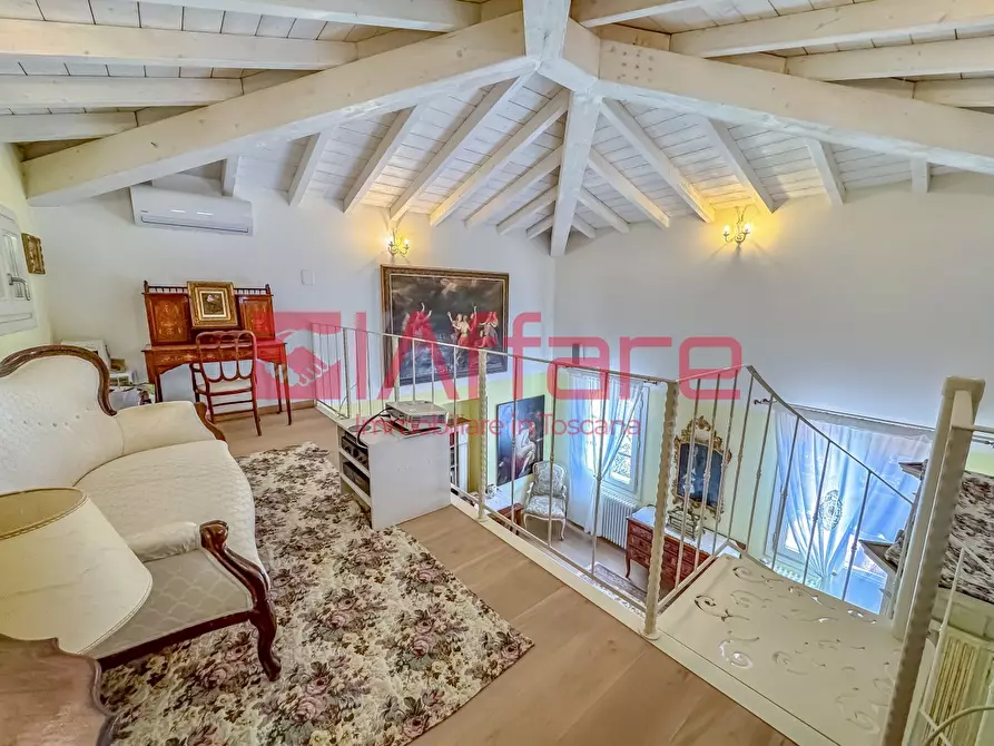 Immagine 37 di Villa in vendita  a Montecatini Terme