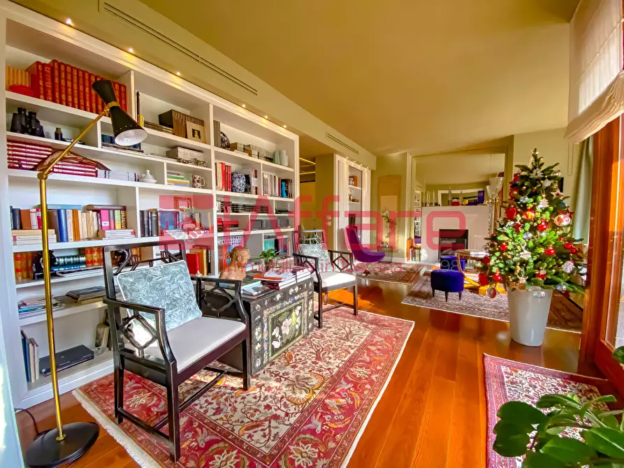 Immagine 8 di Appartamento in vendita  a Montecatini Terme