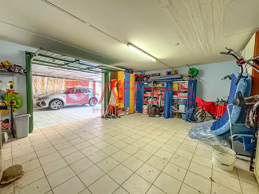 Immagine 31 di Appartamento in vendita  a Lamporecchio