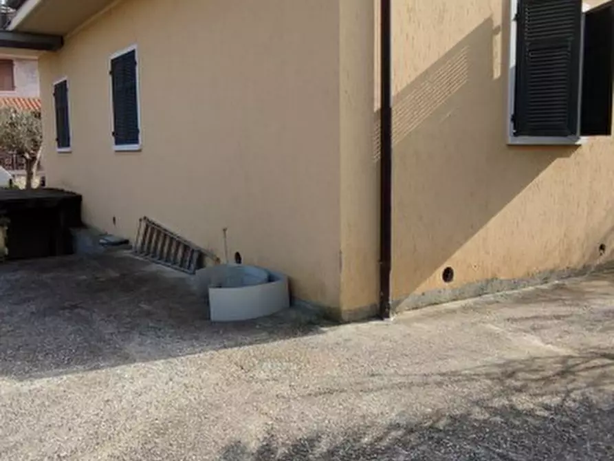 Immagine 27 di Casa indipendente in affitto  a Carrara