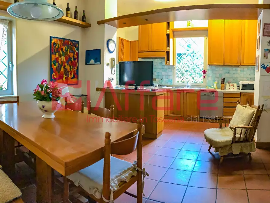 Immagine 6 di Villa in vendita  a Montecatini Terme