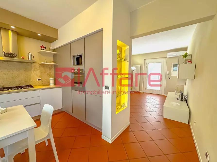 Immagine 3 di Appartamento in vendita  a Massa E Cozzile