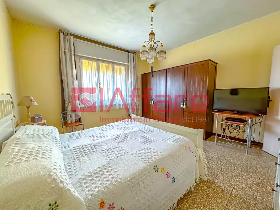 Immagine 26 di Villa in vendita  a Montecatini Terme