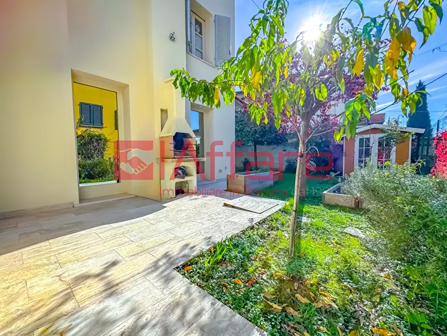 Immagine 66 di Villa in vendita  a Montecatini Terme