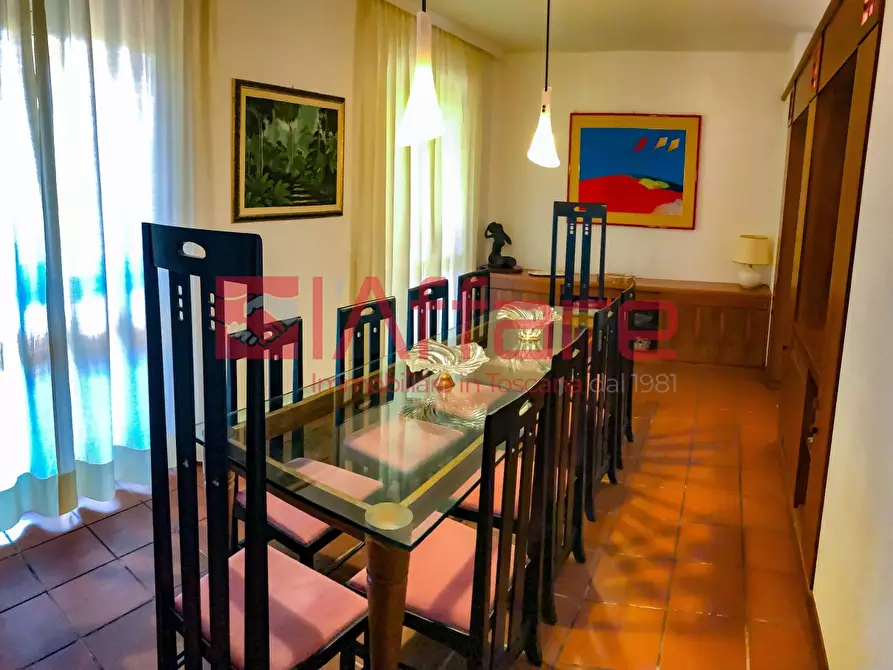 Immagine 11 di Villa in vendita  a Montecatini Terme
