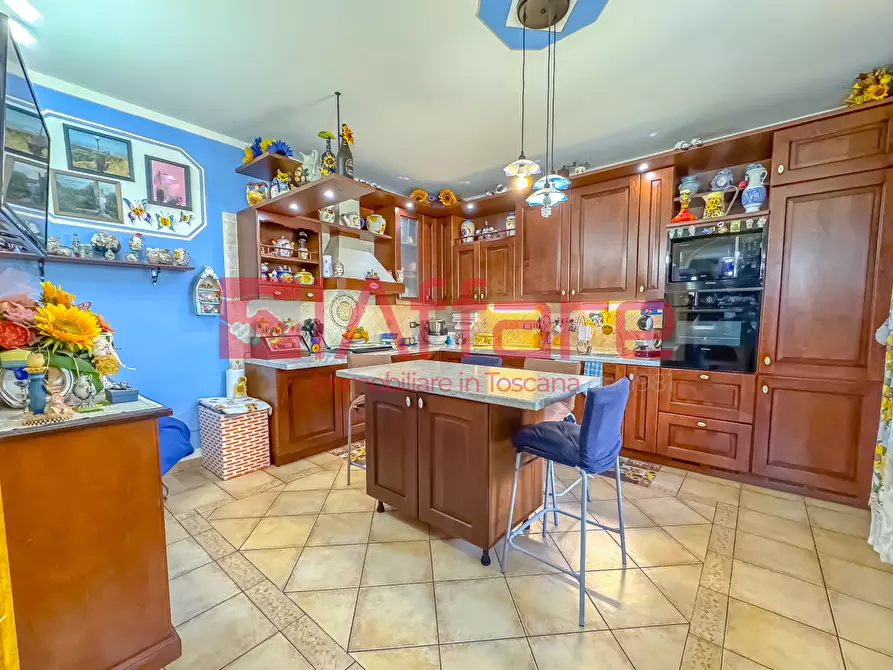 Immagine 5 di Appartamento in vendita  a Lamporecchio