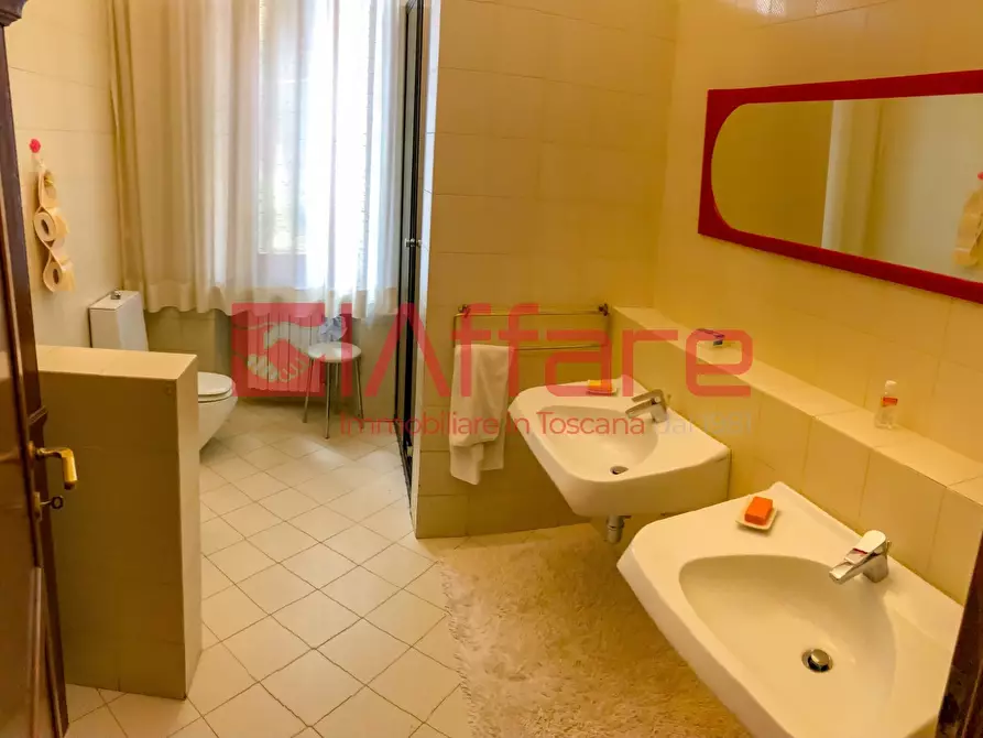 Immagine 25 di Villa in vendita  a Montecatini Terme