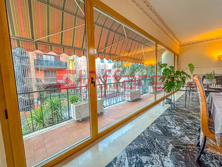 Immagine 10 di Villa in vendita  a Montecatini Terme