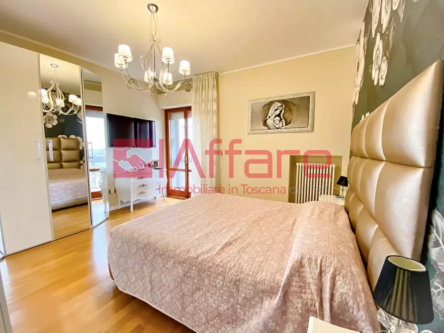 Immagine 8 di Mansarda in vendita  a Montecatini Terme