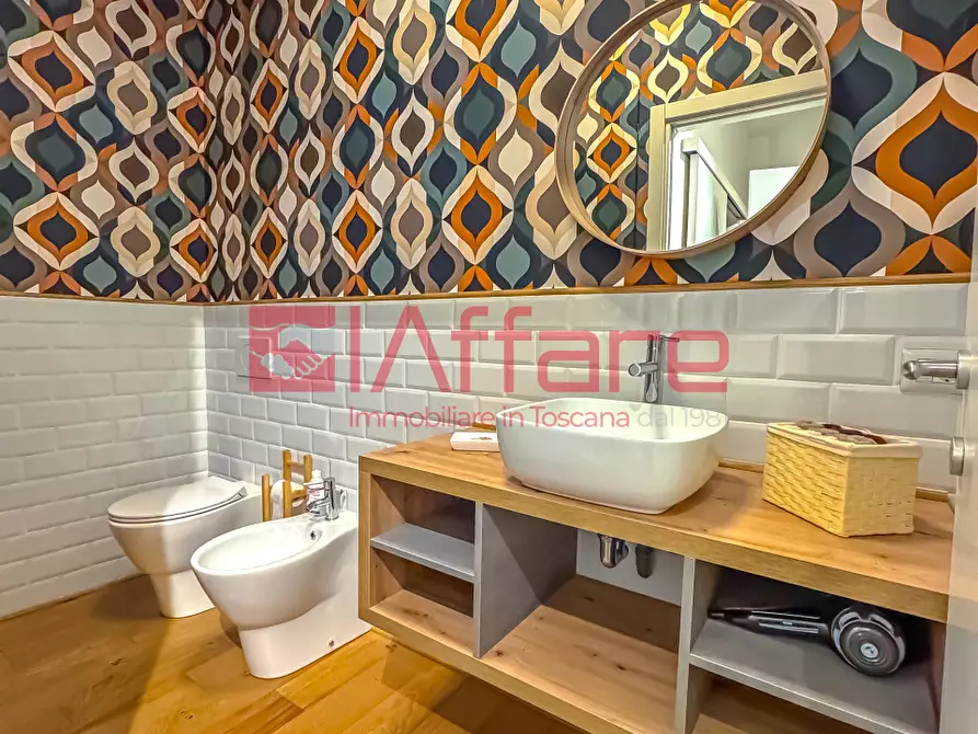 Immagine 19 di Villa in vendita  a Montecatini Terme