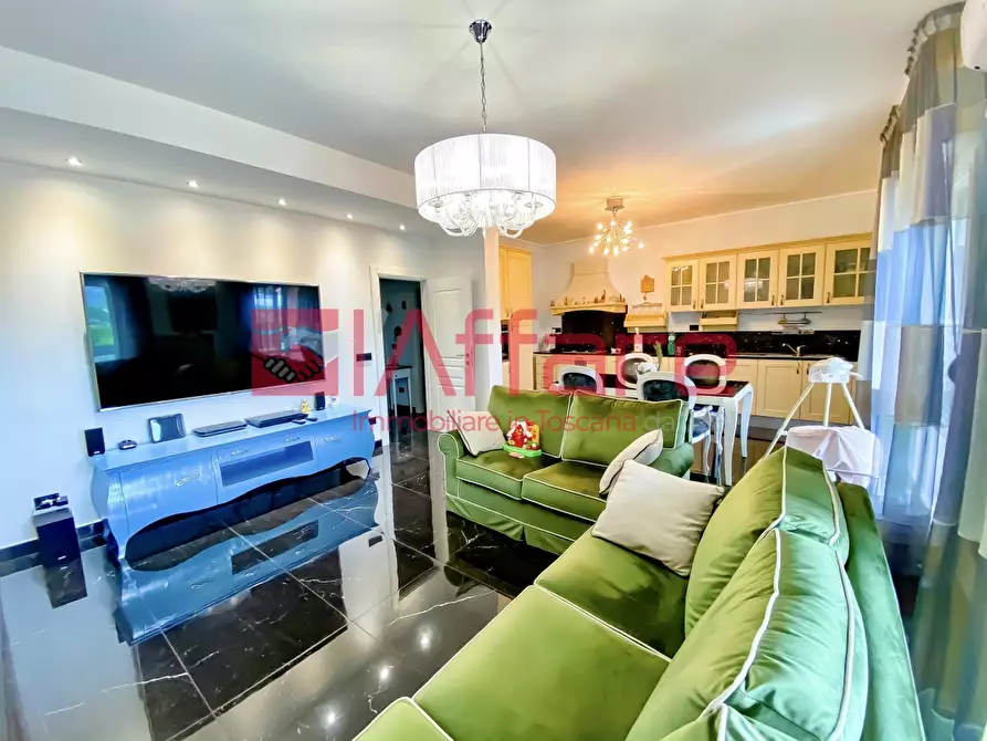 Immagine 2 di Mansarda in vendita  a Montecatini Terme