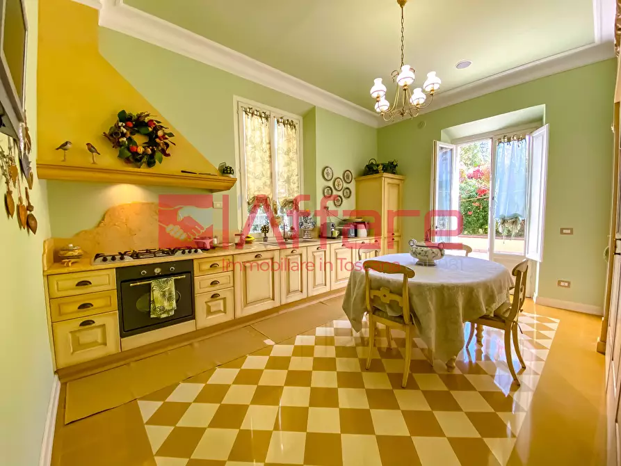 Immagine 11 di Casa indipendente in vendita  a Montecatini Terme