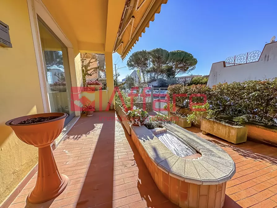 Immagine 44 di Villa in vendita  a Montecatini Terme