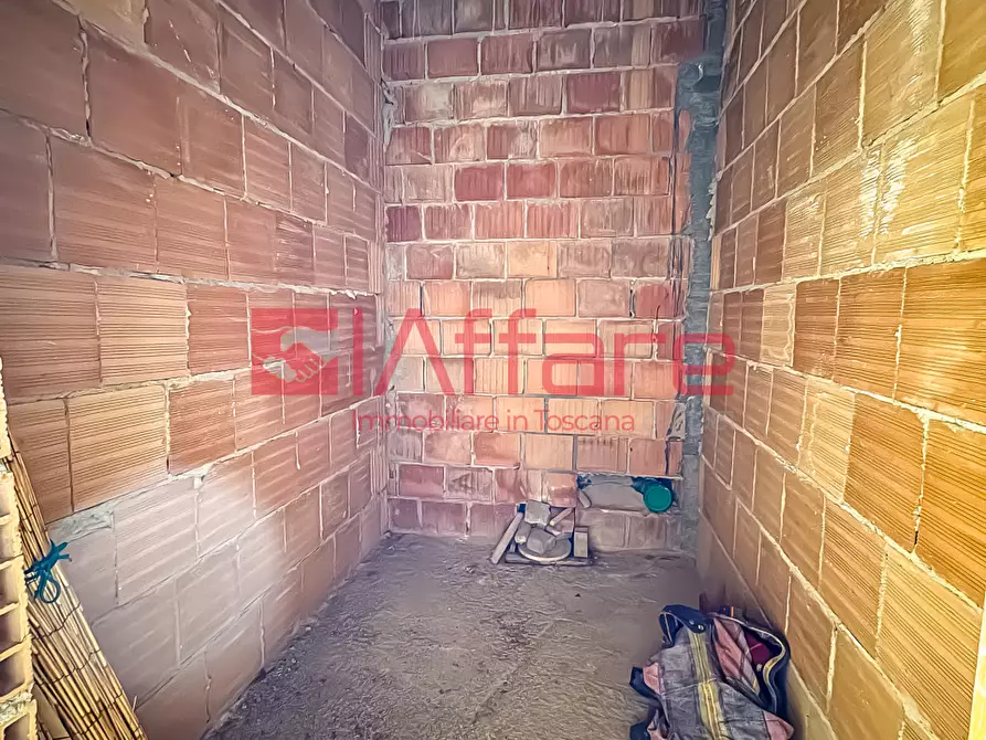 Immagine 22 di Appartamento in vendita  a Chiesina Uzzanese