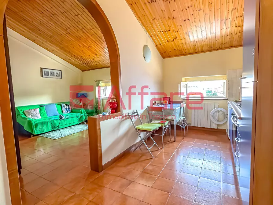 Immagine 5 di Appartamento in vendita  a Montecatini Terme