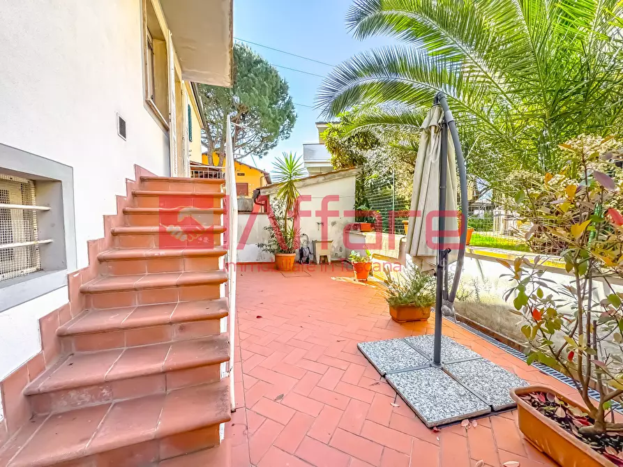 Immagine 26 di Appartamento in vendita  a Massa E Cozzile