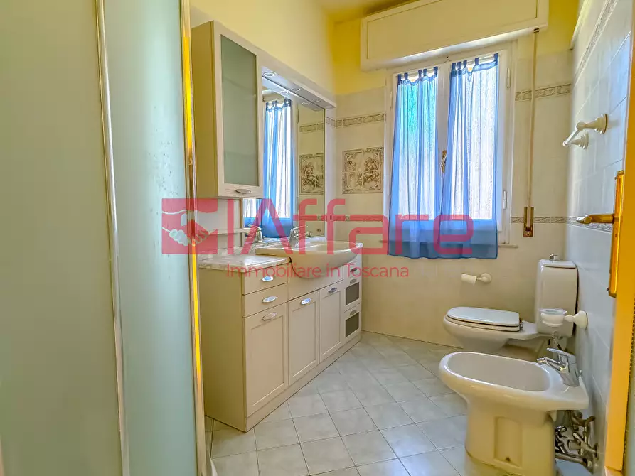 Immagine 35 di Villa in vendita  a Montecatini Terme