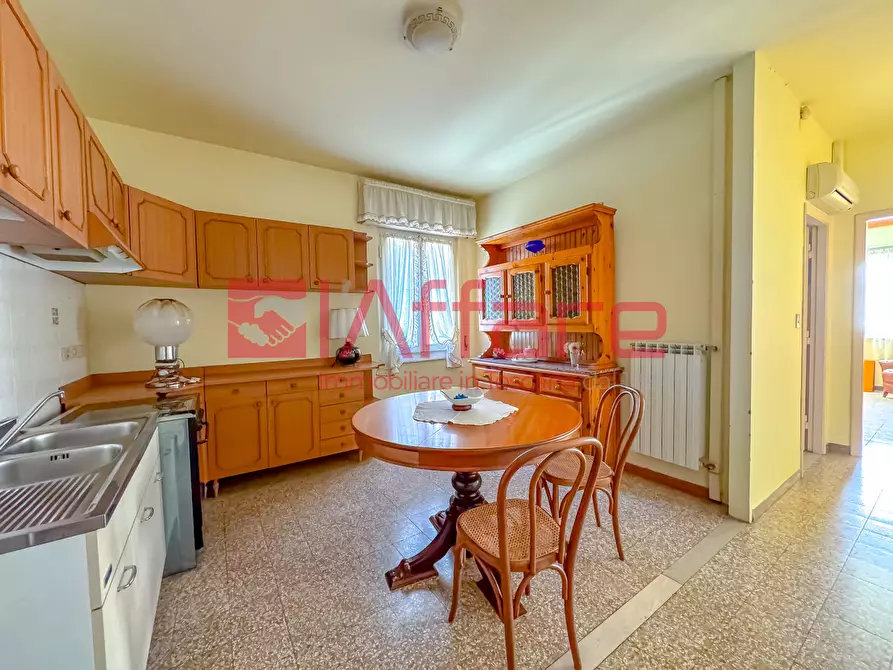 Immagine 30 di Villa in vendita  a Montecatini Terme