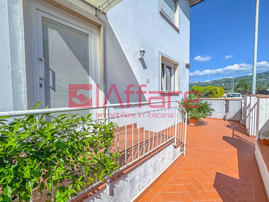 Immagine 28 di Appartamento in vendita  a Massa E Cozzile