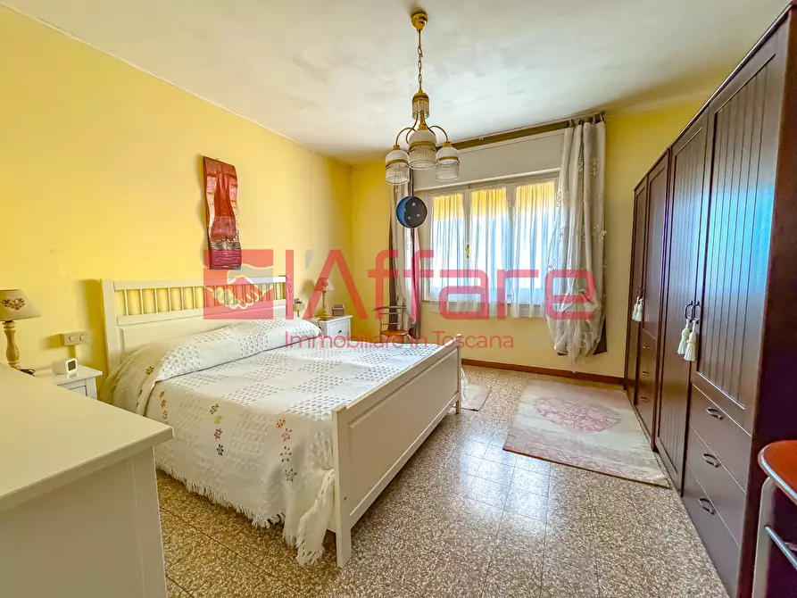 Immagine 25 di Villa in vendita  a Montecatini Terme