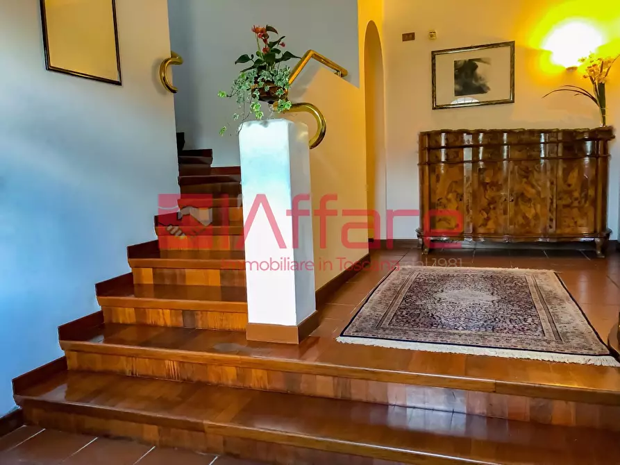 Immagine 3 di Villa in vendita  a Montecatini Terme