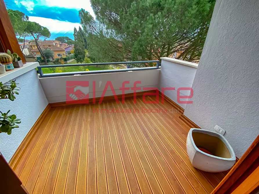 Immagine 13 di Appartamento in vendita  a Montecatini Terme