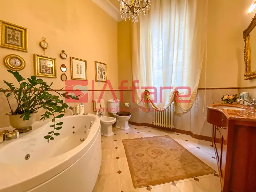 Immagine 40 di Casa indipendente in vendita  a Montecatini Terme