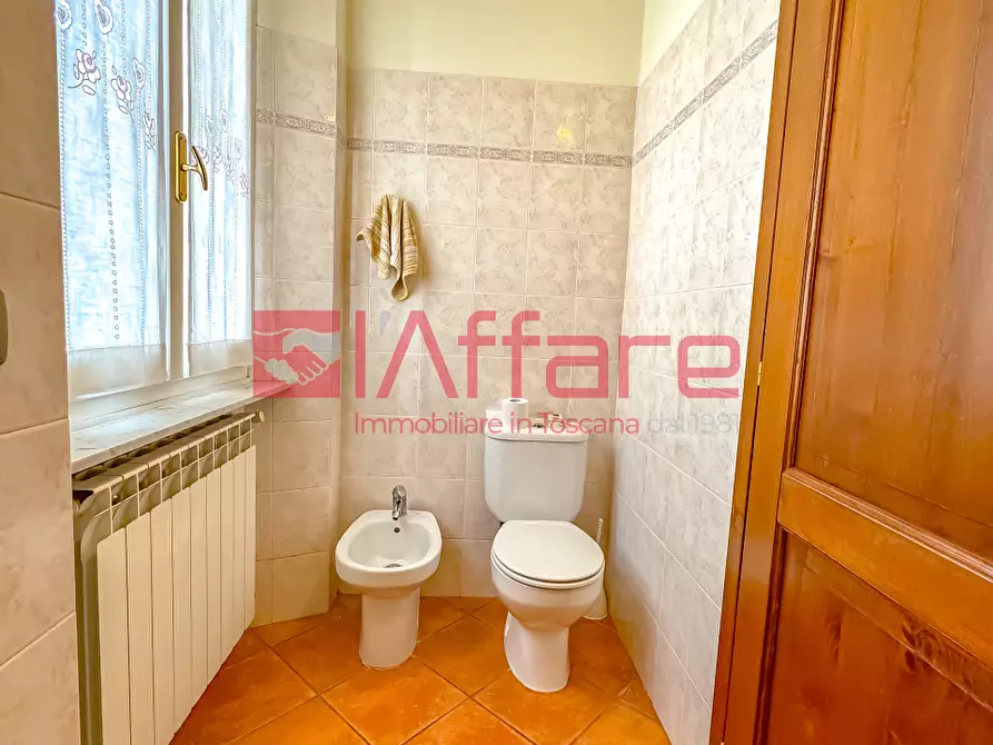 Immagine 17 di Villa in vendita  a Montecatini Terme