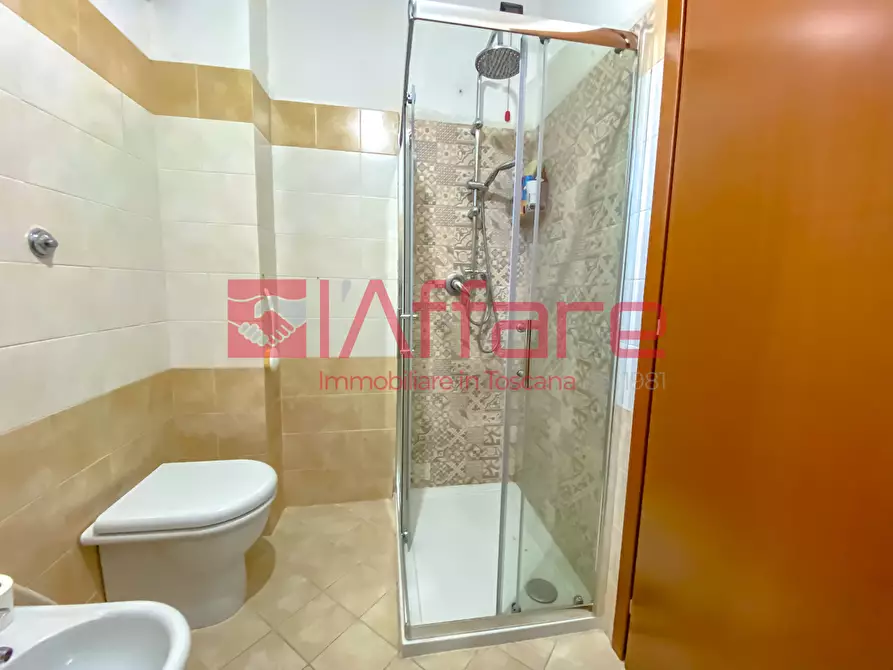 Immagine 13 di Appartamento in vendita  a Montecatini Terme