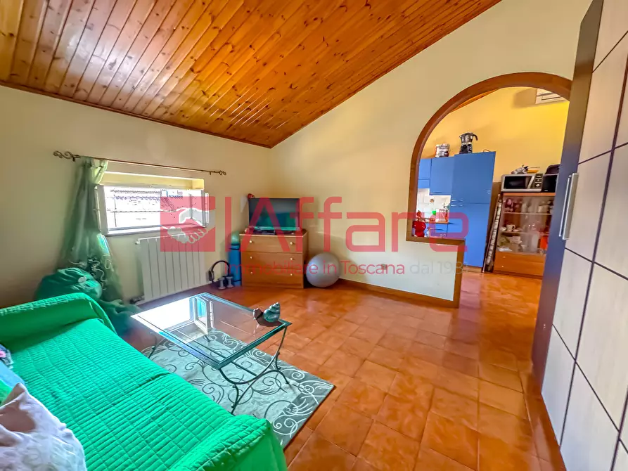 Immagine 8 di Appartamento in vendita  a Montecatini Terme