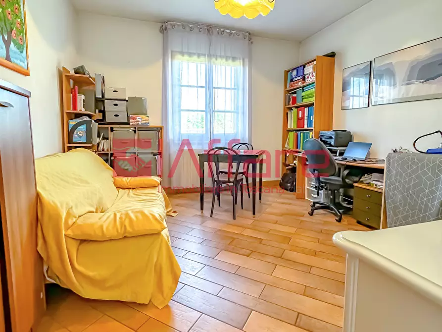 Immagine 46 di Villa in vendita  a Massa E Cozzile