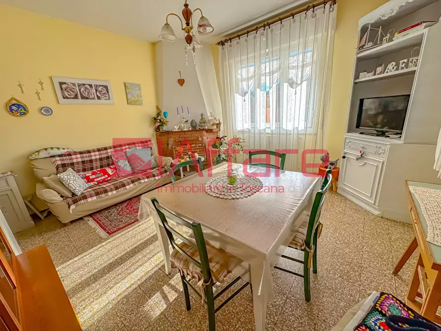 Immagine 20 di Villa in vendita  a Montecatini Terme