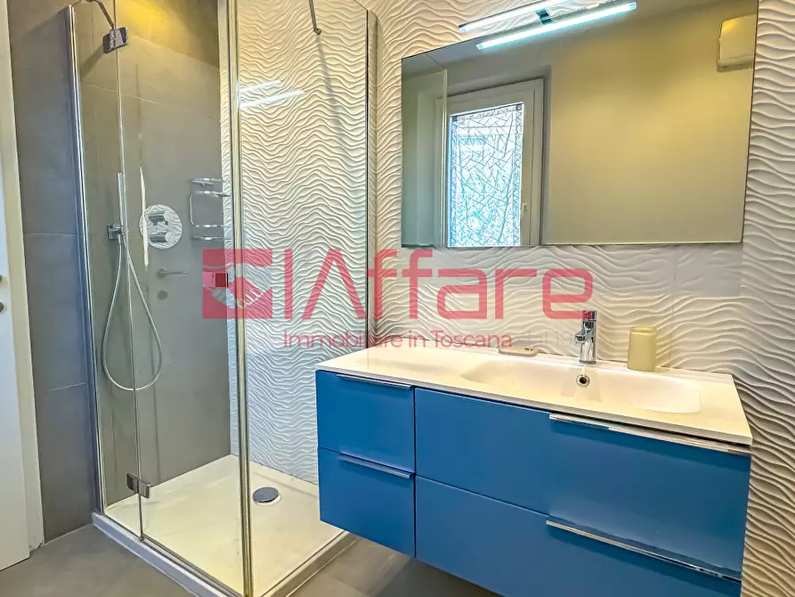 Immagine 21 di Appartamento in vendita  a Massa E Cozzile